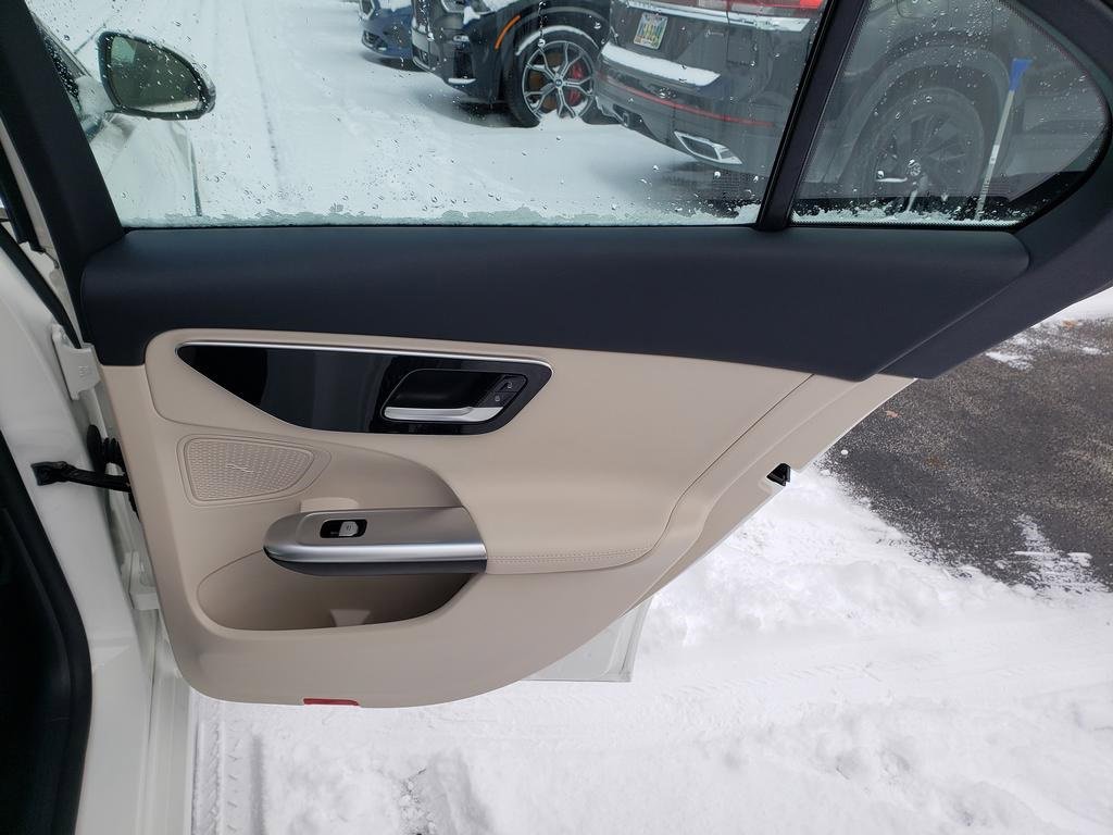 Used 2022 Mercedes-Benz C 300 4MATIC Sedan image 16