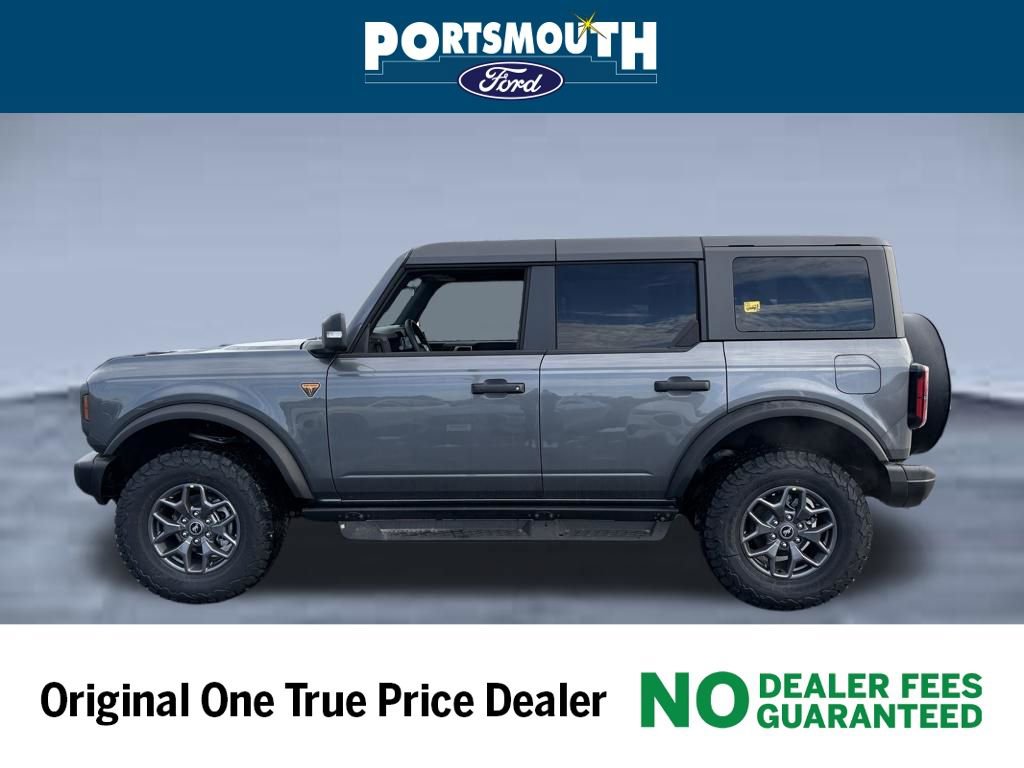 New 2025 Ford Bronco Badlands image 2