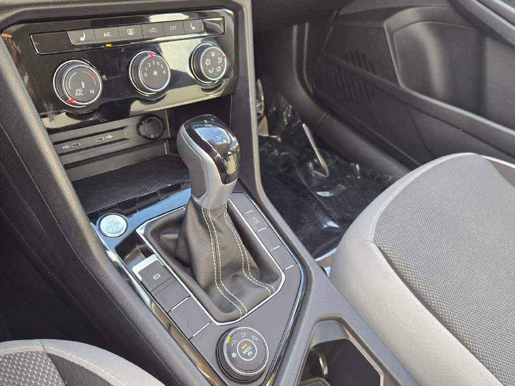 Certified 2024 Volkswagen Taos S AWD/4WD image 19