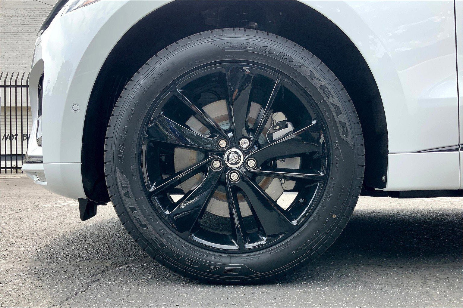 New 2026 Jaguar F-PACE R-Dynamic S image 9