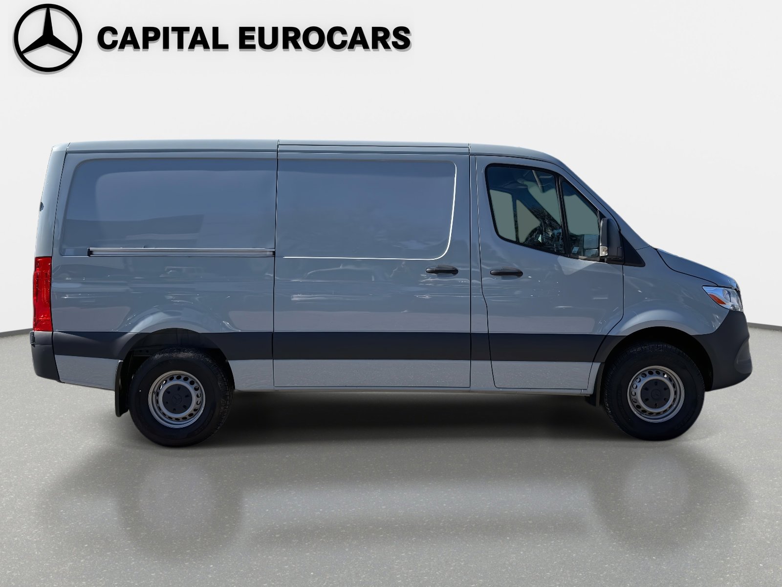 Used 2024 Mercedes-Benz Sprinter 144 Cargo image 4
