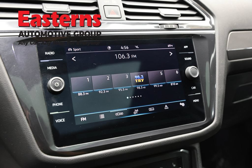 Used 2024 Volkswagen Tiguan SE R-Line AWD/4WD image 18
