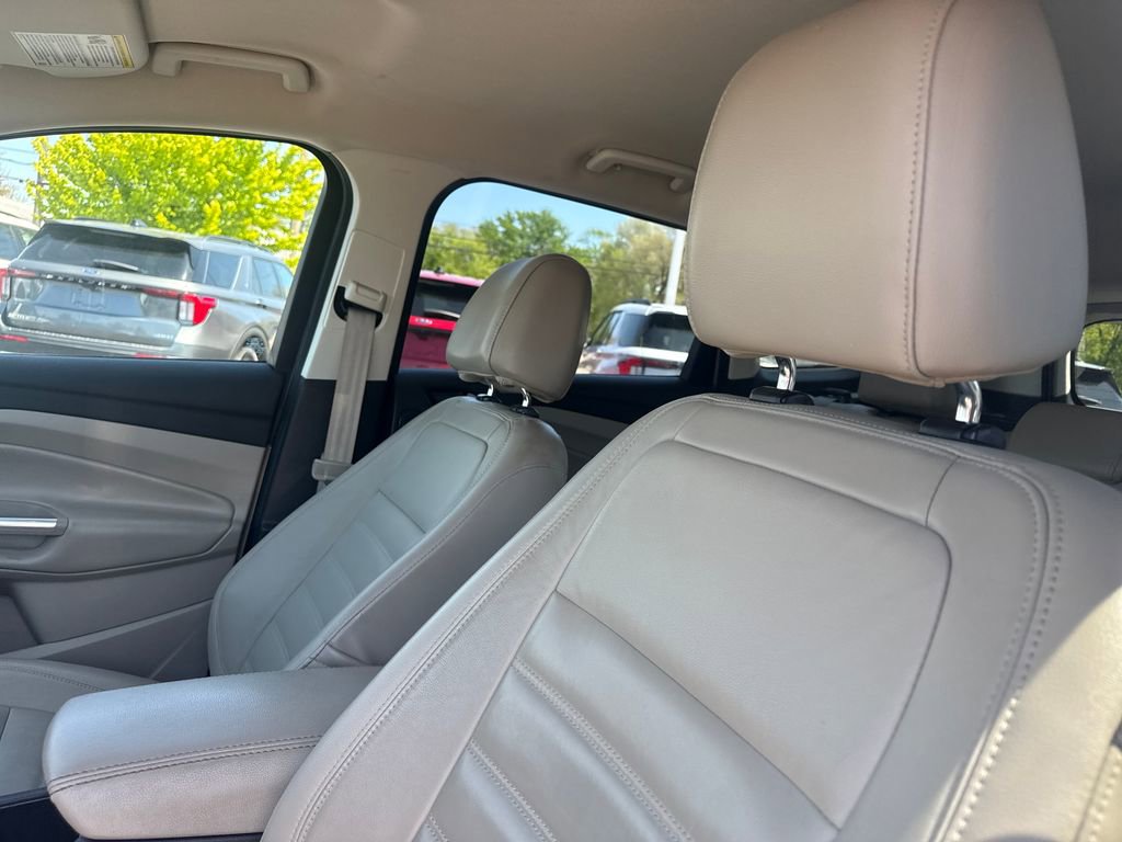 Used 2017 Ford Escape Titanium FWD image 23
