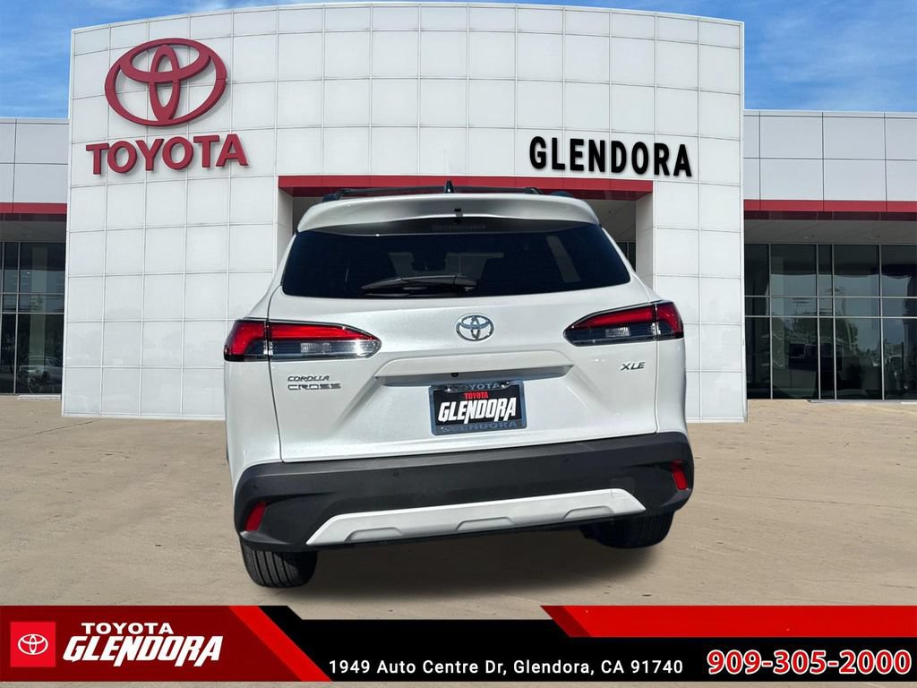 Used 2026 Toyota Corolla Cross XLE w/ Convenience Package FWD image 9