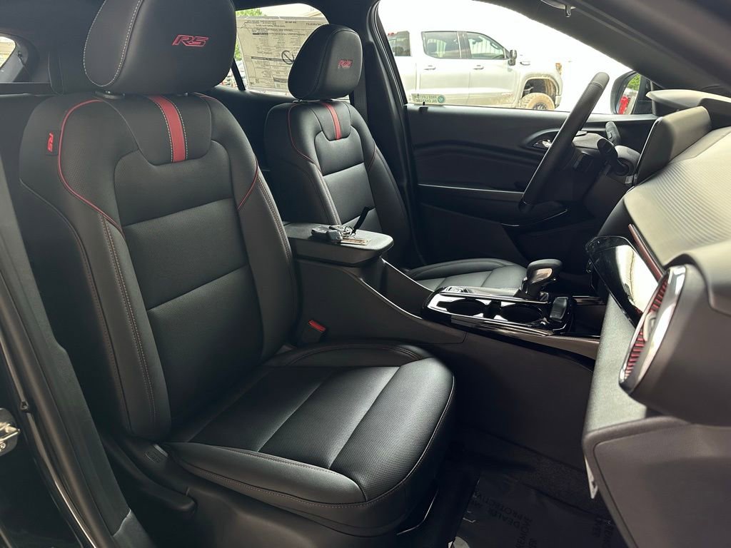 New 2026 Chevrolet Trax RS w/ Driver Confidence Package FWD image 17