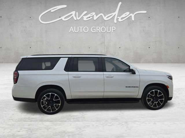 Used 2022 Chevrolet Suburban RST w/ Sport Performance Package image 17