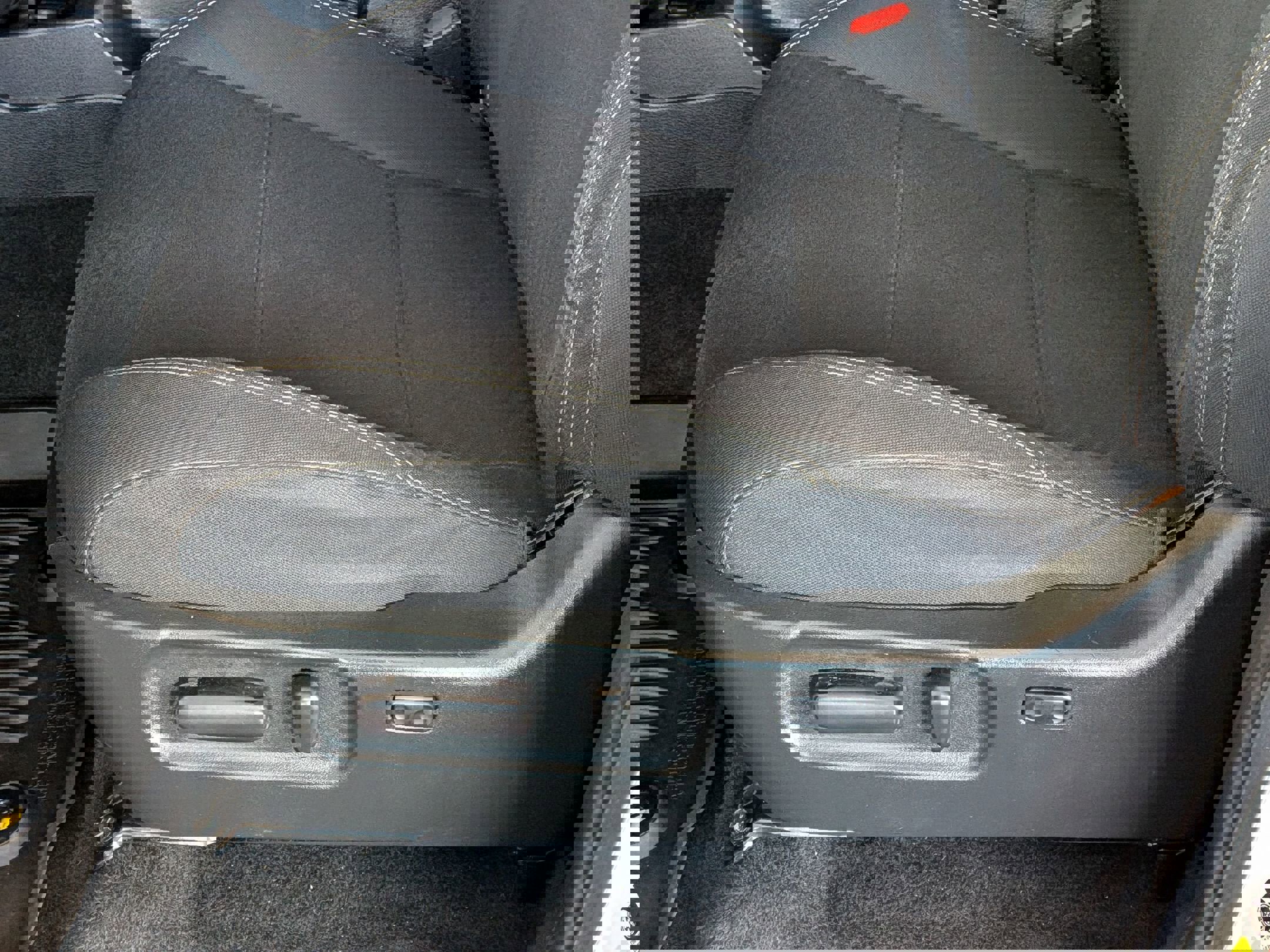 Used 2022 Toyota Tacoma SR5 w/ Trail Edition image 12