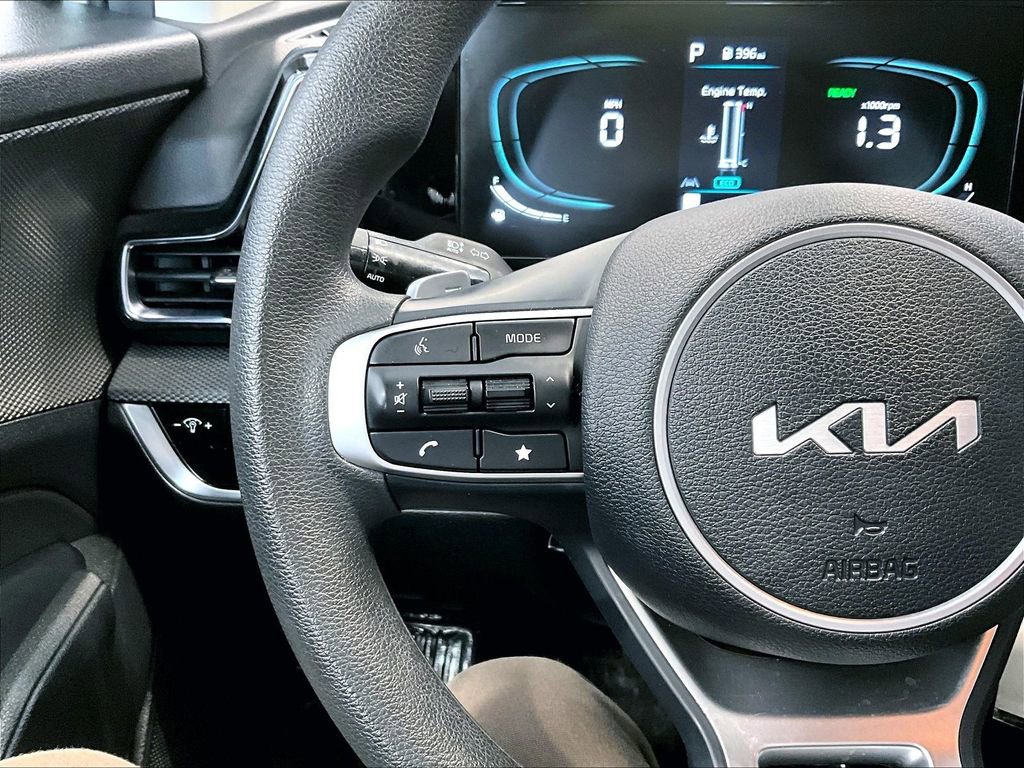 Used 2023 Kia Sportage LX image 17