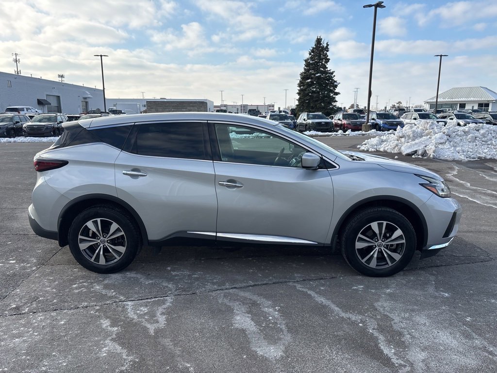 Used 2021 Nissan Murano S image 2