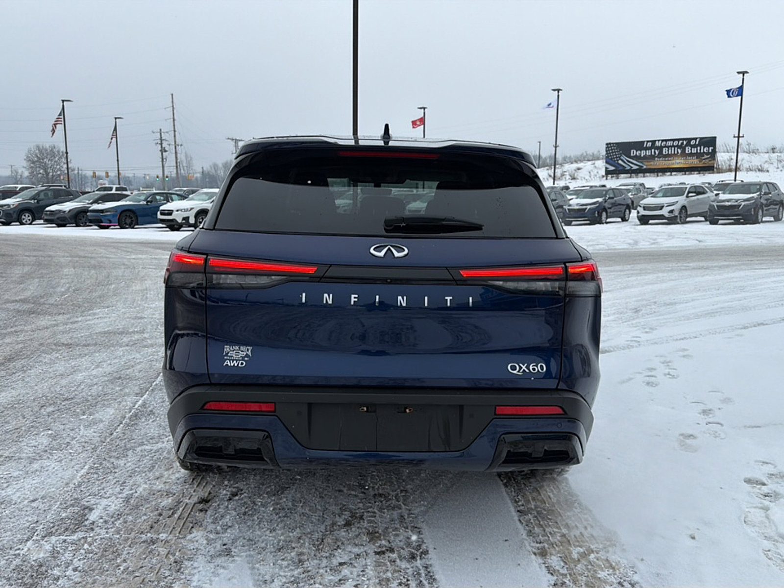 Used 2023 INFINITI QX60 Pure image 5