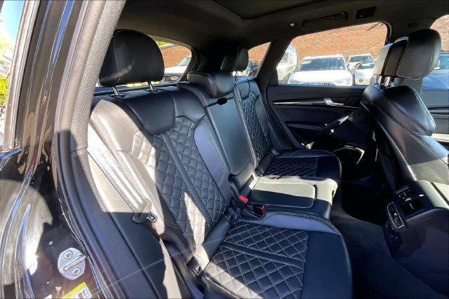 Certified 2024 Audi SQ5 Premium Plus w/ Premium Plus Package AWD/4WD image 27