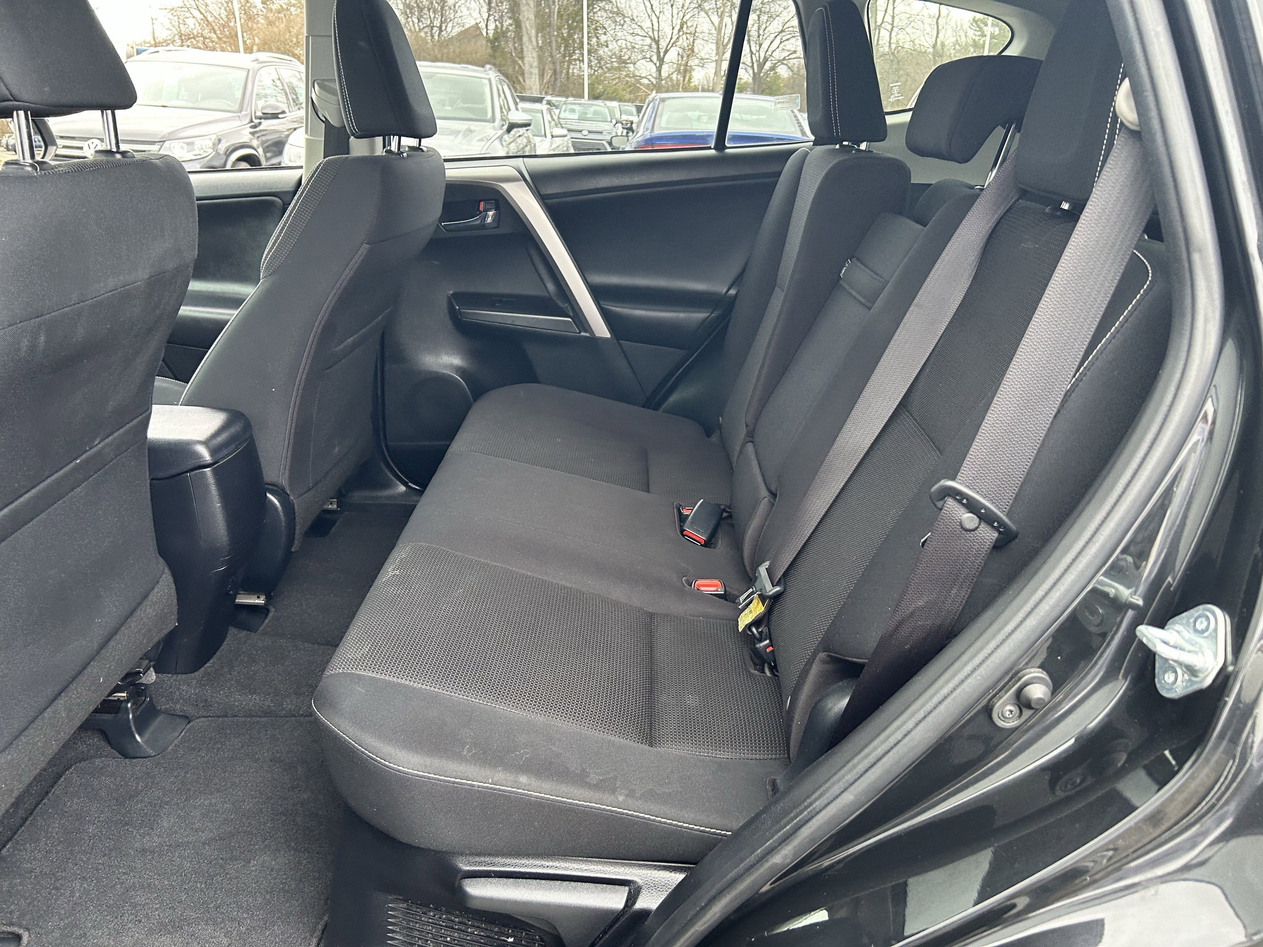 Used 2016 Toyota RAV4 XLE image 22