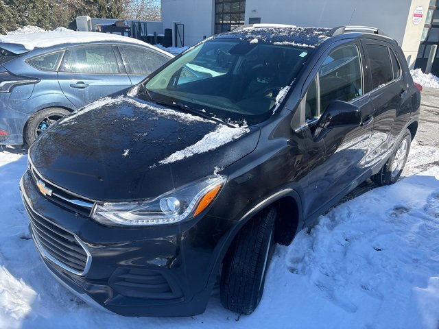 Used 2020 Chevrolet Trax LT w/ LT Convenience Package image 1