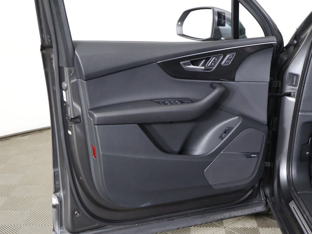 Used 2020 Audi Q7 3.0T Premium Plus w/ Premium Plus Package image 28