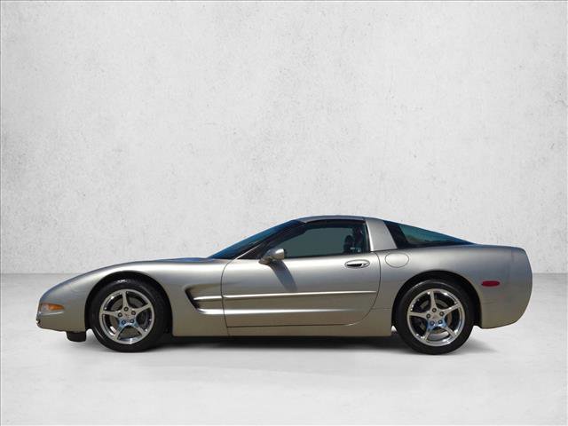 Used 2000 Chevrolet Corvette Coupe w/ Roof Pkg RWD image 8