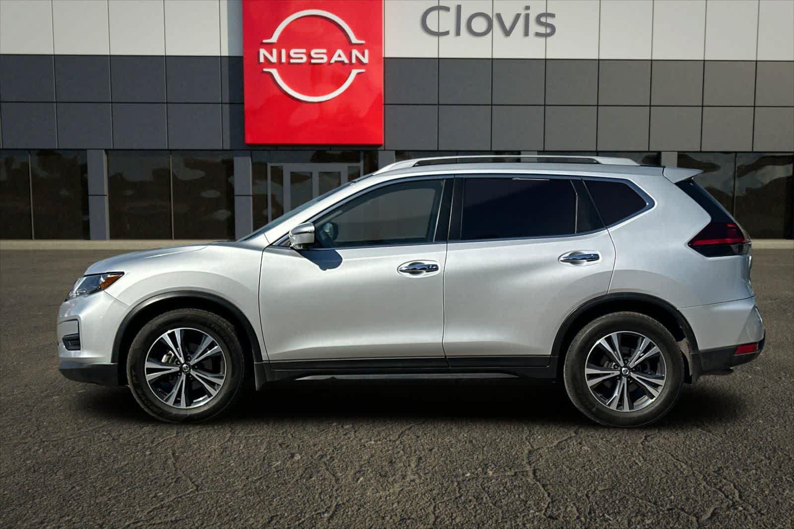 Used 2020 Nissan Rogue SV w/ Premium Package FWD image 6