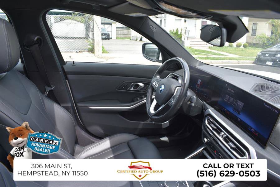 Used 2024 BMW 330e RWD image 21