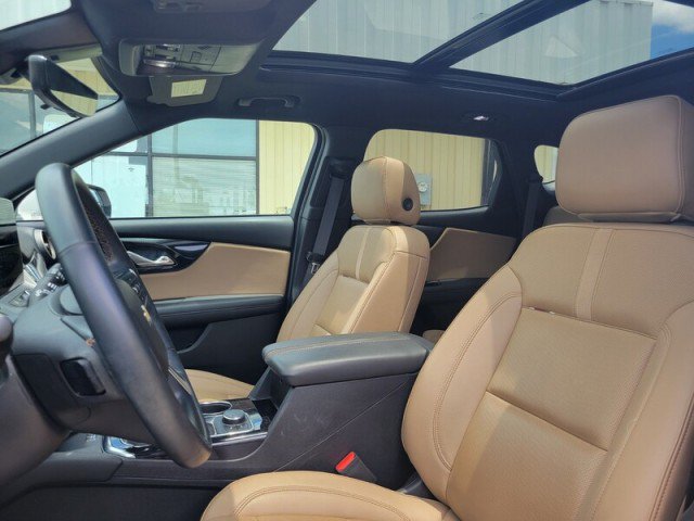 Used 2023 Chevrolet Blazer Premier w/ Driver Confidence II Package FWD image 12