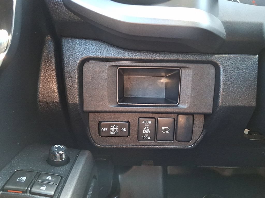 Used 2019 Toyota Tacoma TRD Off-Road AWD/4WD image 26