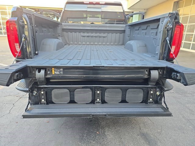 Used 2023 GMC Sierra 2500 Denali image 14