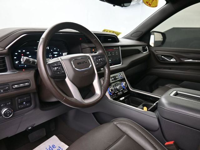 Used 2022 GMC Yukon Denali w/ Denali Premium Package image 24