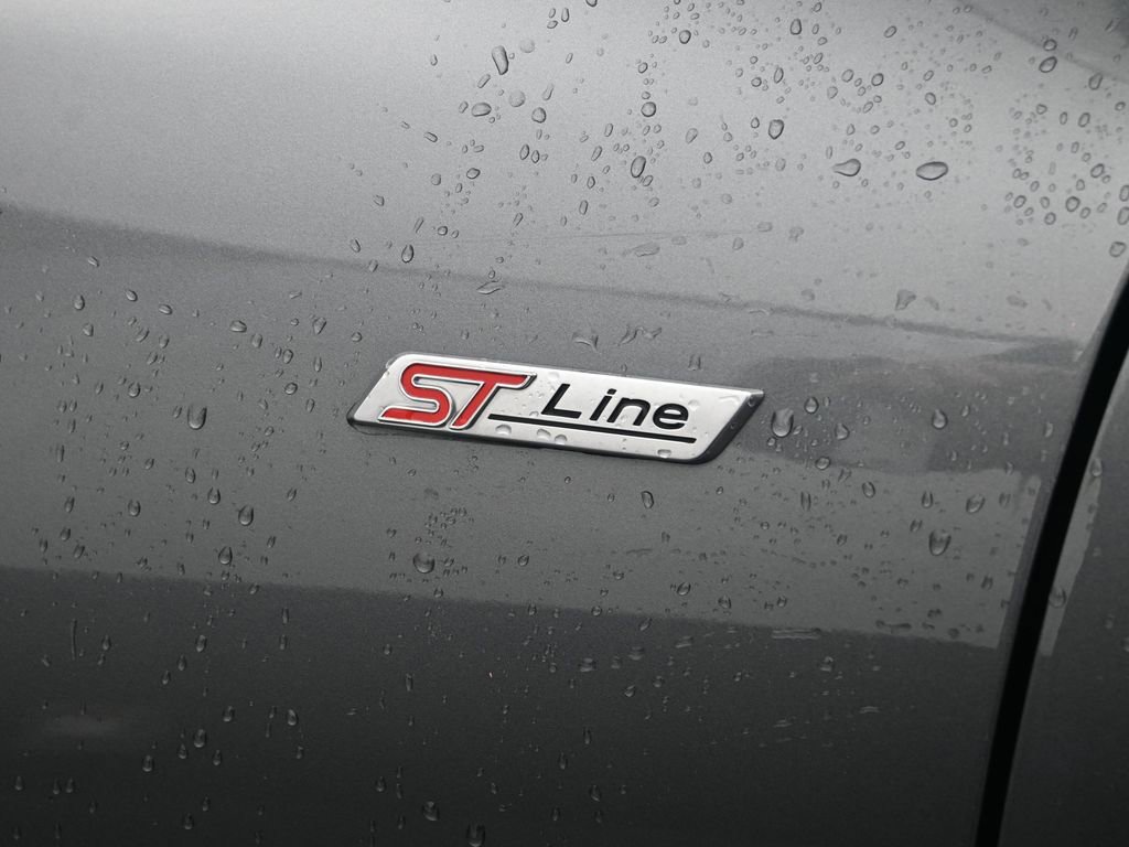 Used 2024 Ford Escape ST-Line image 13