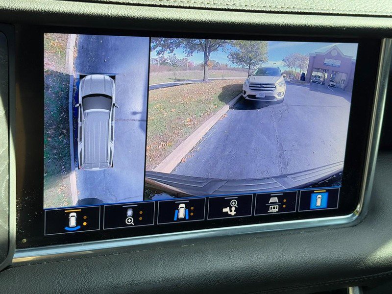 Used 2021 GMC Yukon Denali image 25