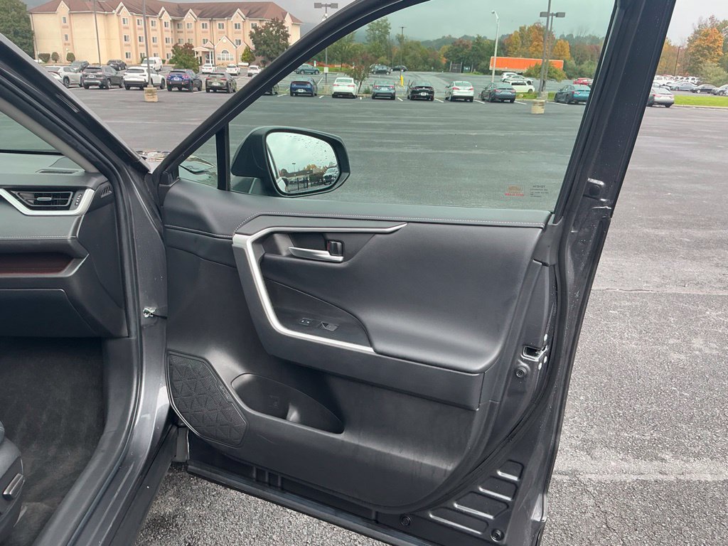 Certified 2023 Toyota RAV4 Limited AWD/4WD image 31