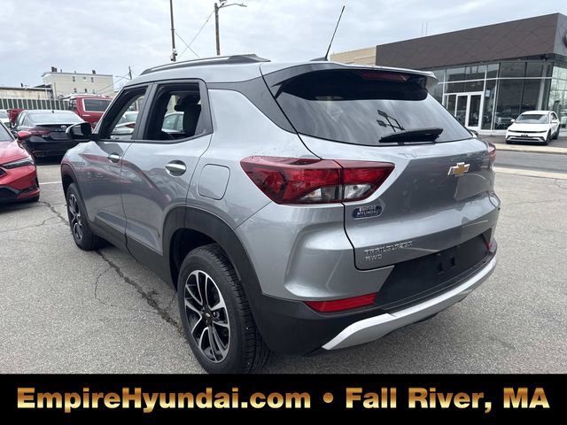 Used 2025 Chevrolet TrailBlazer LT image 9