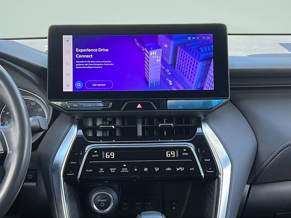Used 2023 Toyota Venza Nightshade AWD/4WD image 17