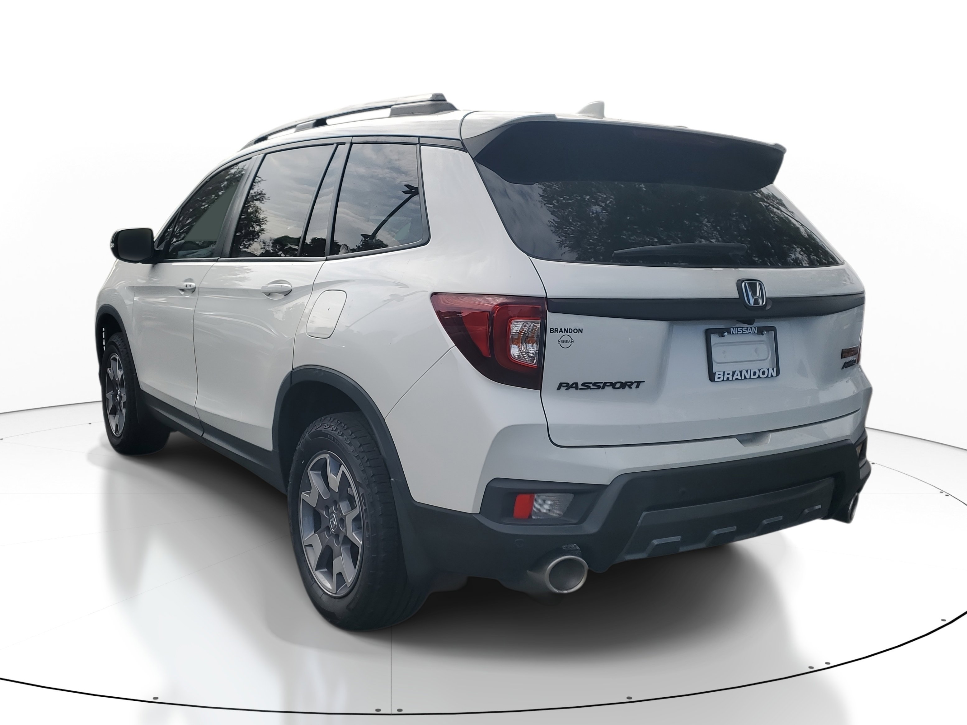 Used 2022 Honda Passport TrailSport image 5