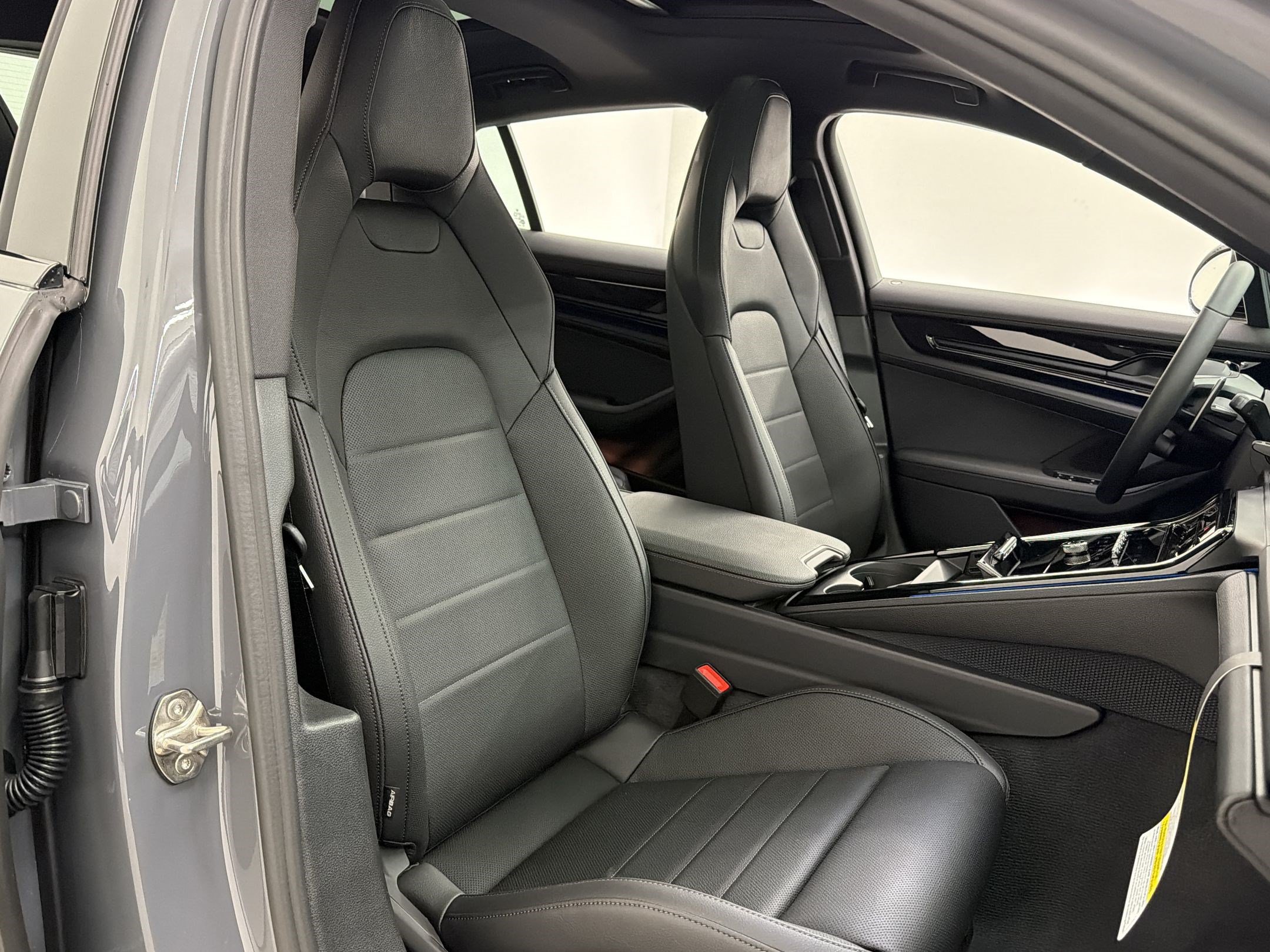 New 2026 Porsche Panamera 4 AWD/4WD image 25