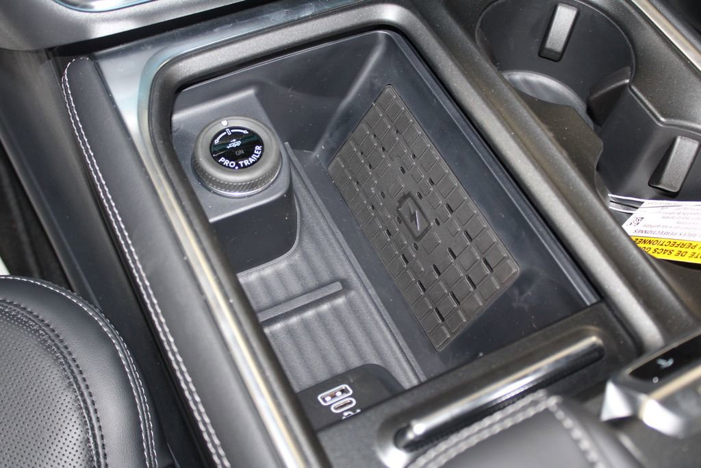 New 2025 Ford Expedition Platinum w/ Stealth Performance Package image 54