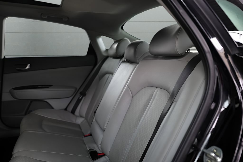 Used 2016 Kia Optima EX w/ Option Group 040 image 45