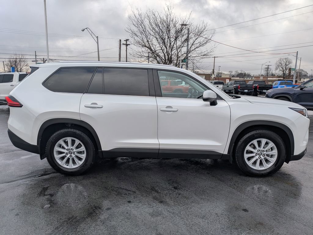 Certified 2024 Toyota Grand Highlander XLE image 8