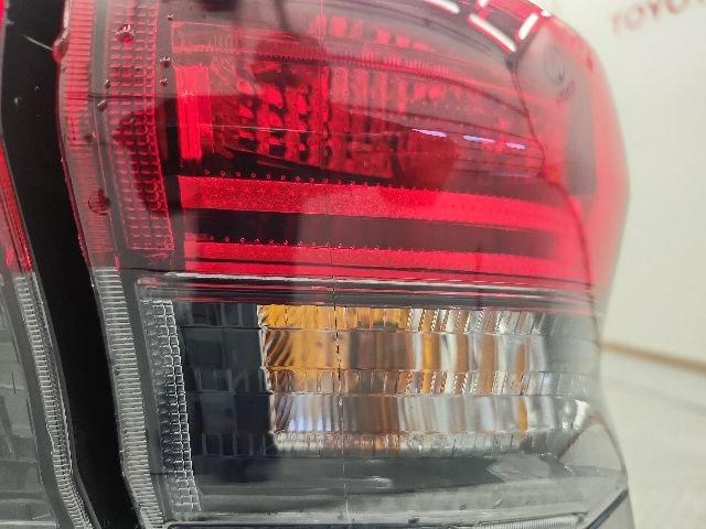 Certified 2025 Toyota Highlander Limited AWD/4WD image 27