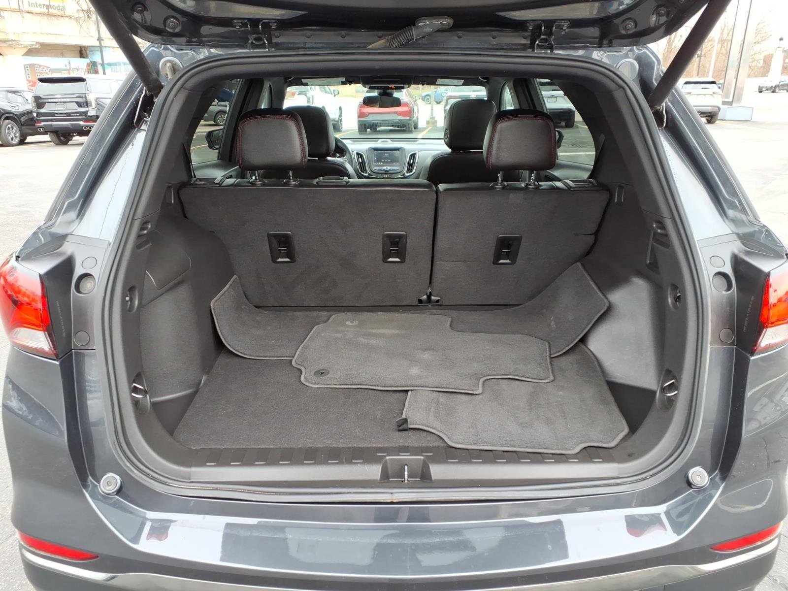 Used 2023 Chevrolet Equinox RS image 18