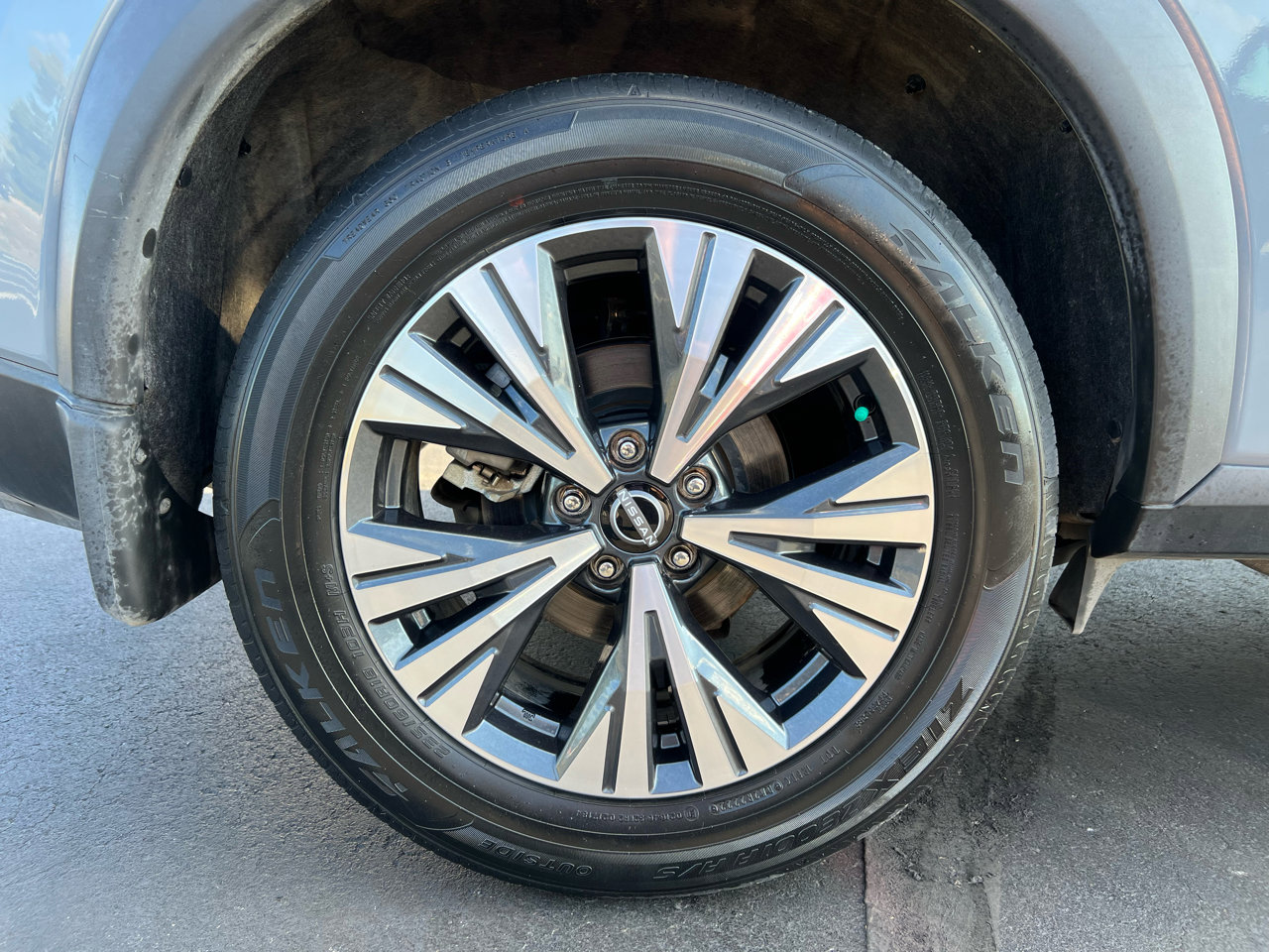 Used 2021 Nissan Rogue SL w/ Premium Package image 22