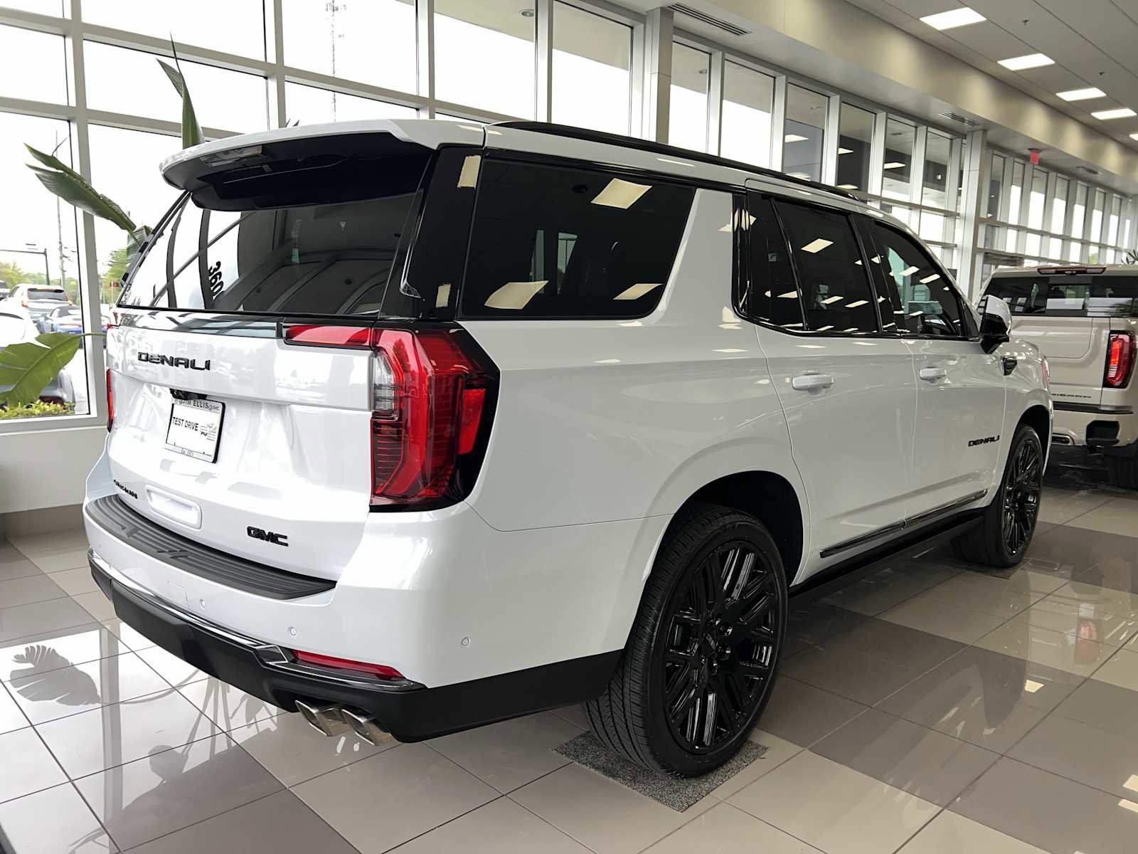 New 2026 GMC Yukon Denali Ultimate AWD/4WD image 5