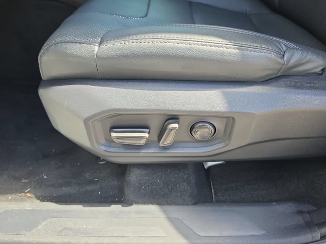 Used 2024 Toyota Tundra Limited w/ Power Package AWD/4WD image 16