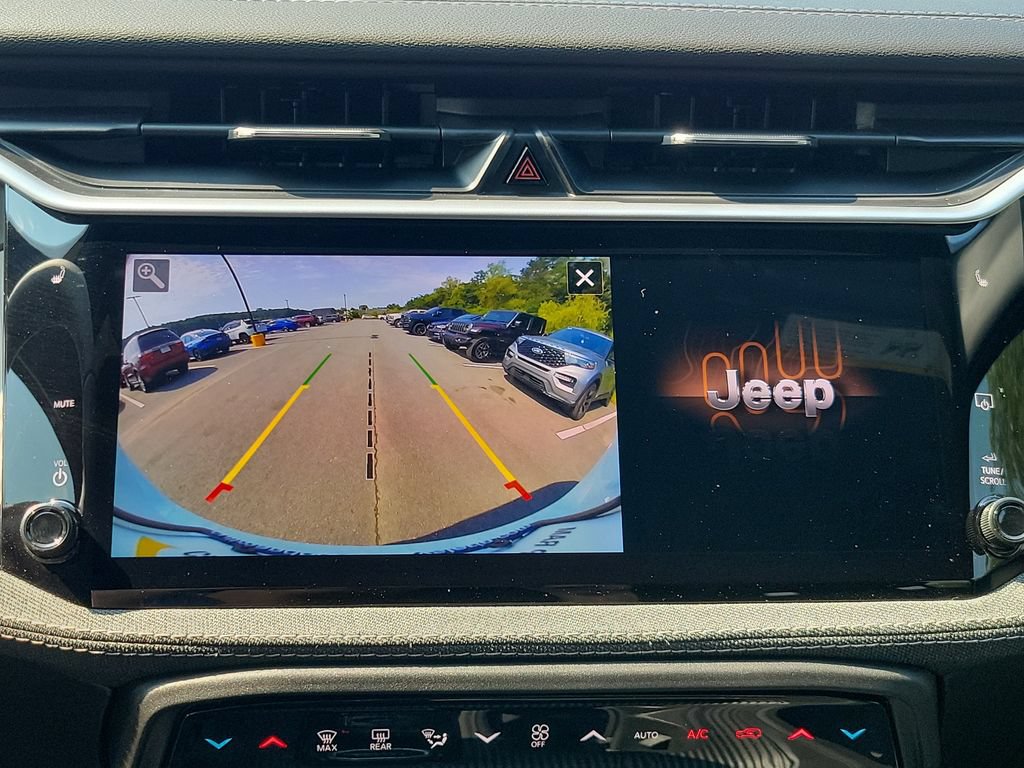 New 2026 Jeep Cherokee Laredo AWD/4WD image 18