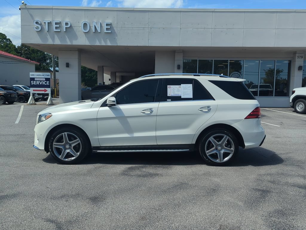 Used 2016 Mercedes-Benz GLE 400 4MATIC image 3