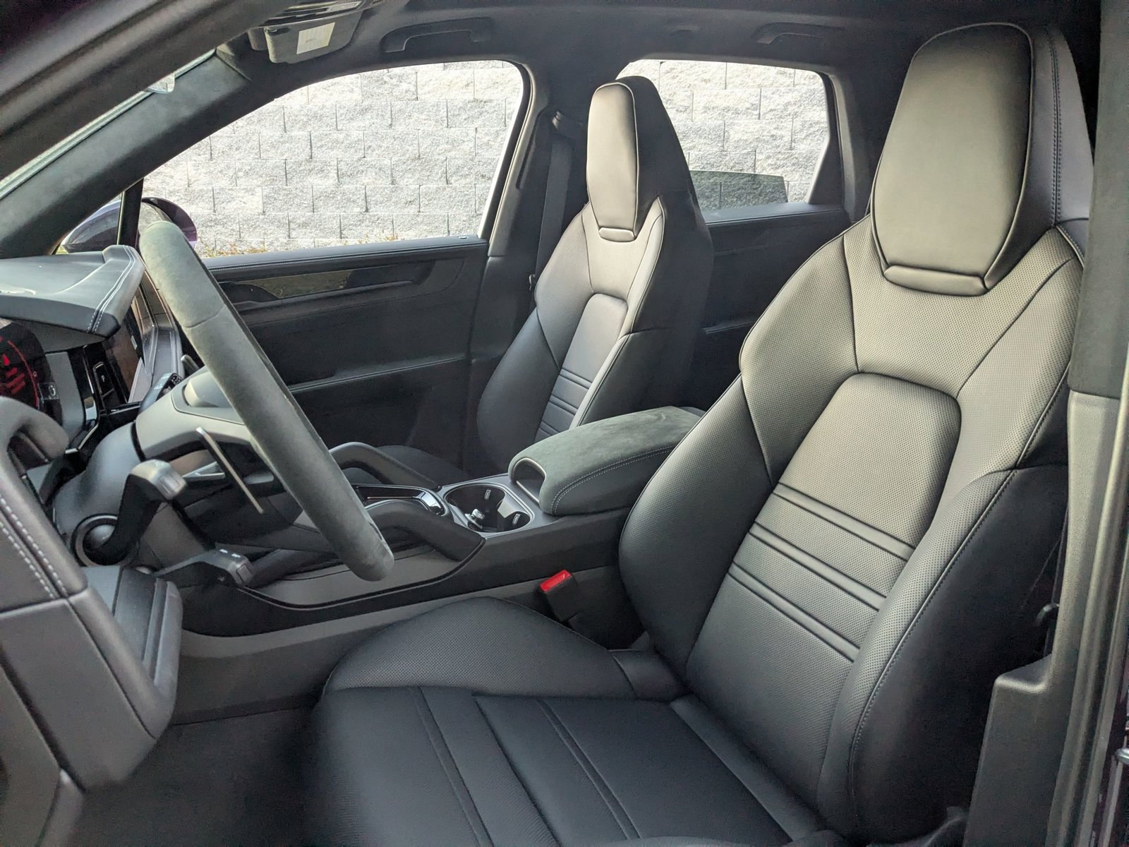New 2026 Porsche Cayenne GTS AWD/4WD image 5