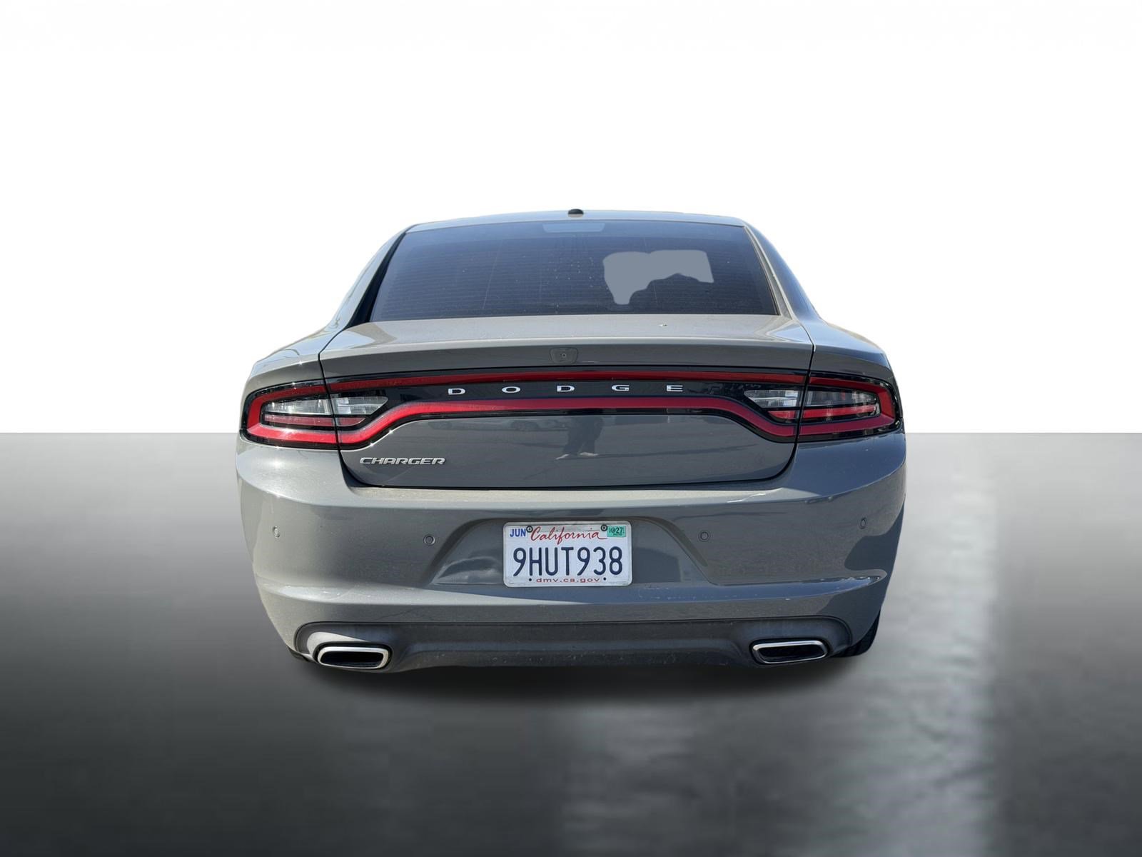 Used 2019 Dodge Charger SXT w/ Leather Interior Group RWD image 6