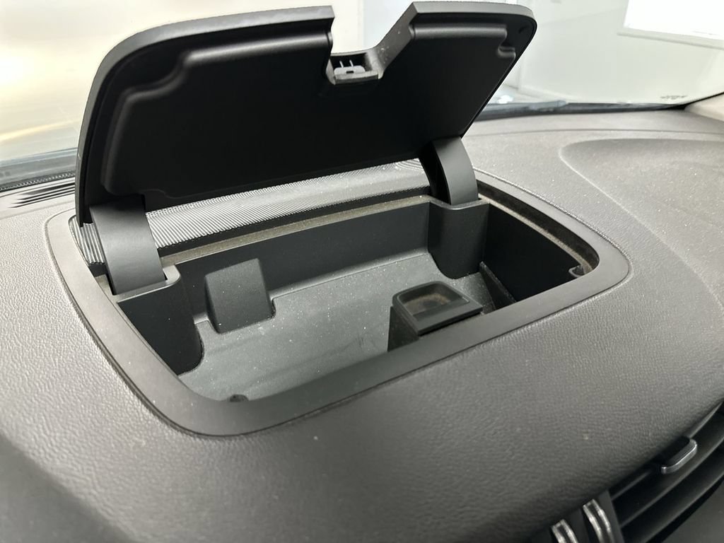 Used 2016 Chevrolet Traverse LTZ AWD/4WD image 54