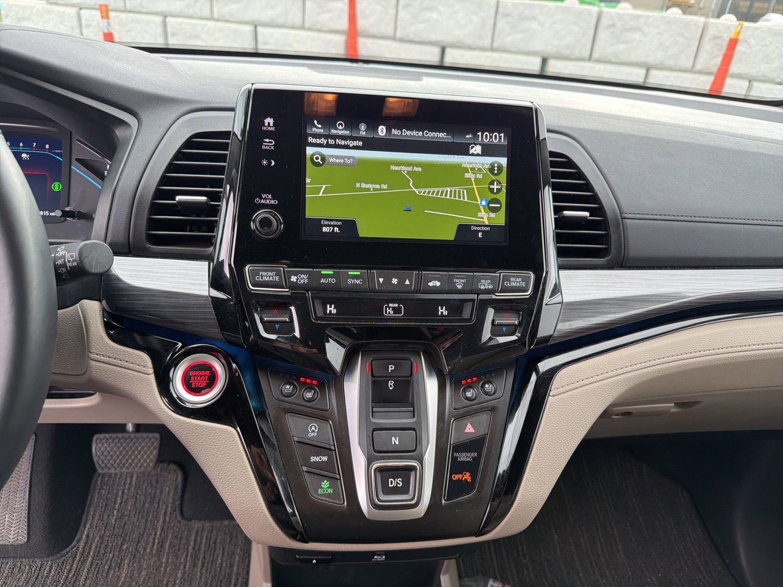 Used 2023 Honda Odyssey Elite image 17