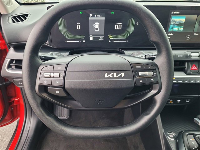 Used 2025 Kia K4 LXS image 17