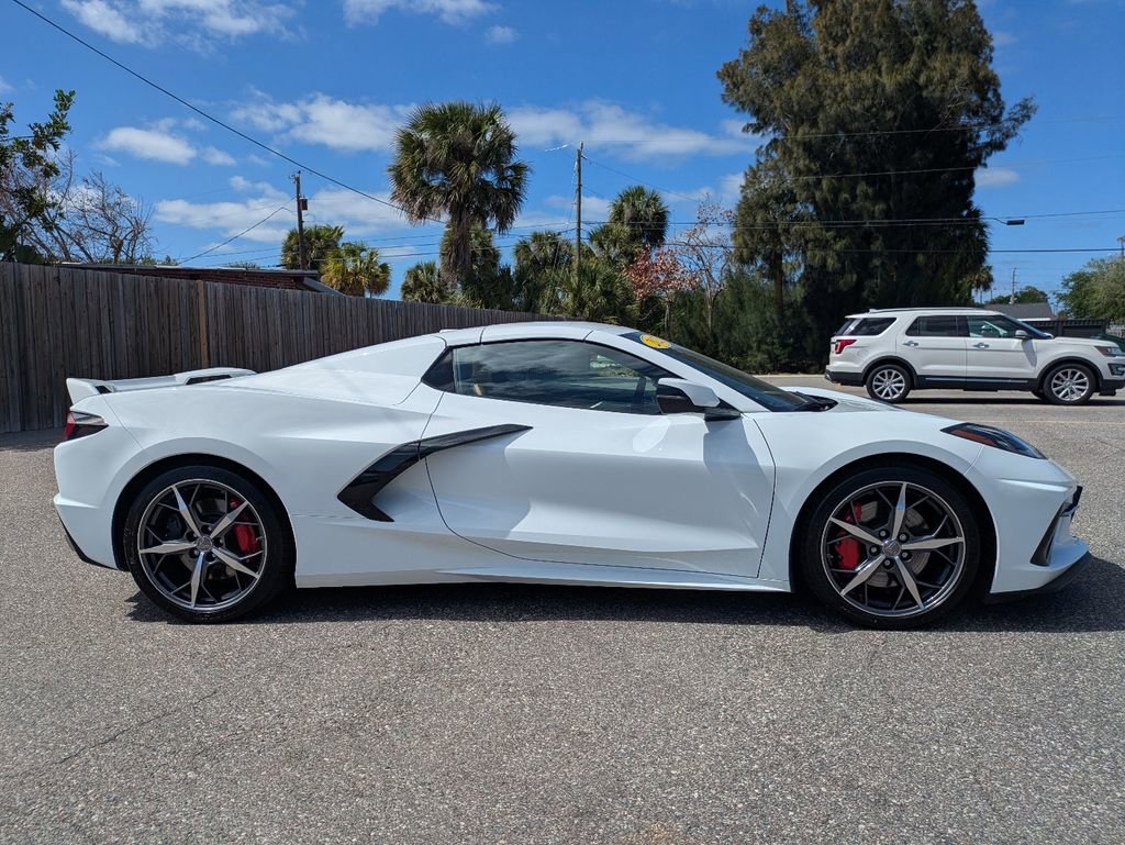 Used 2023 Chevrolet Corvette Stingray Premium Conv w/ Z51 Performance Package RWD image 5