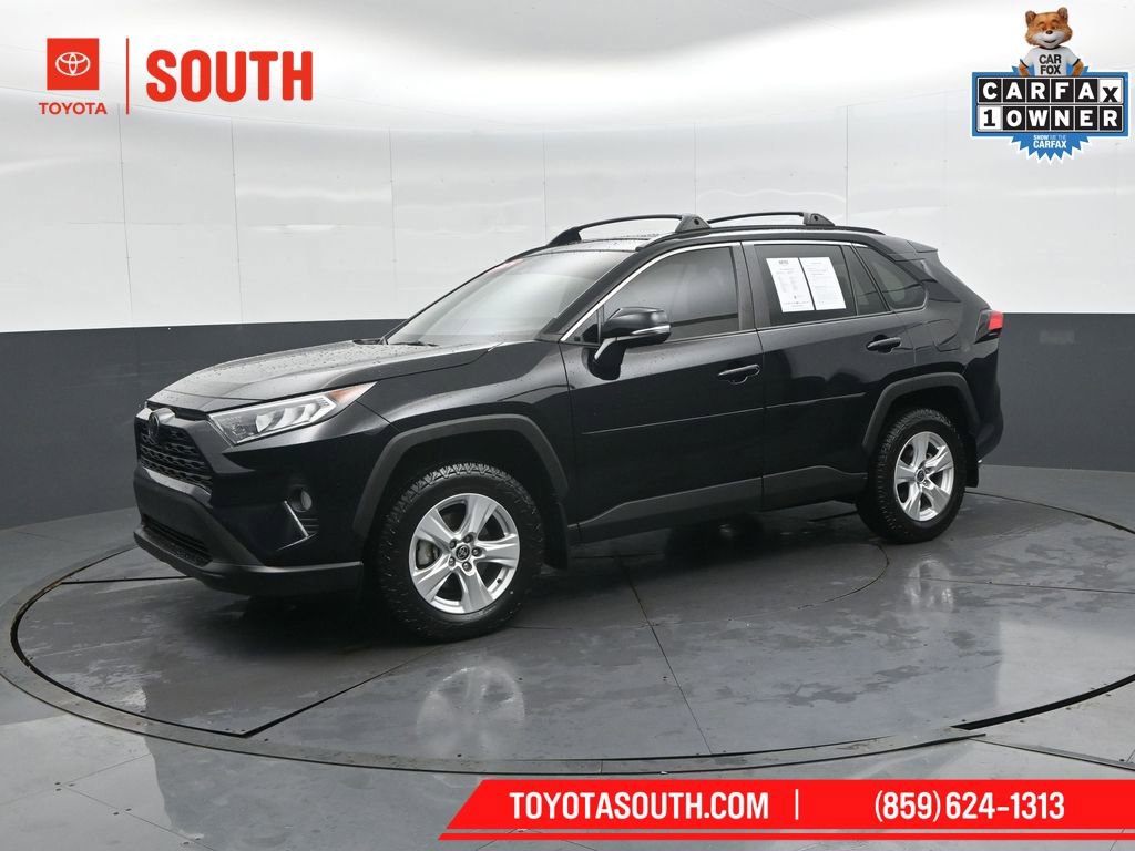 Used 2021 Toyota RAV4 XLE w/ Convenience Package image 7