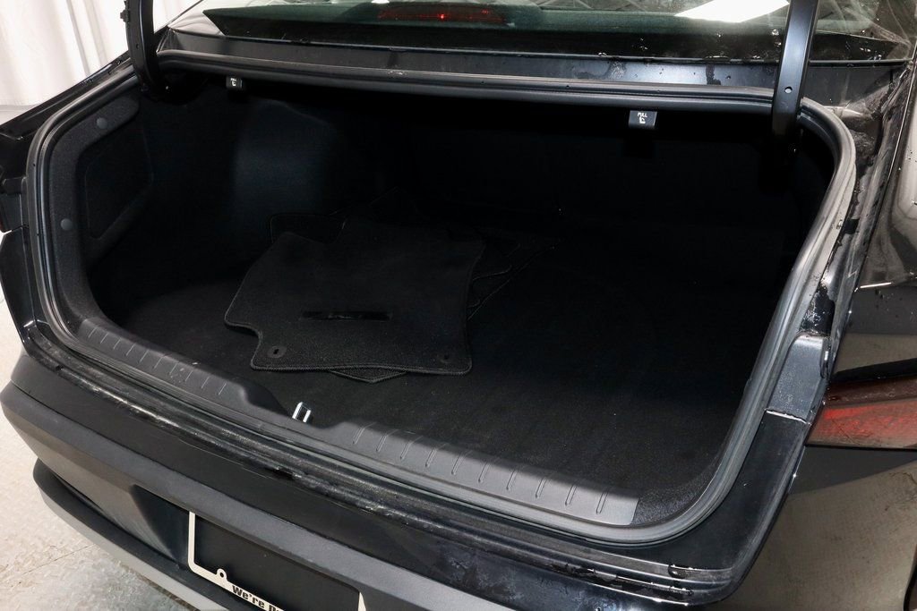 Used 2025 Kia K4 LXS image 14